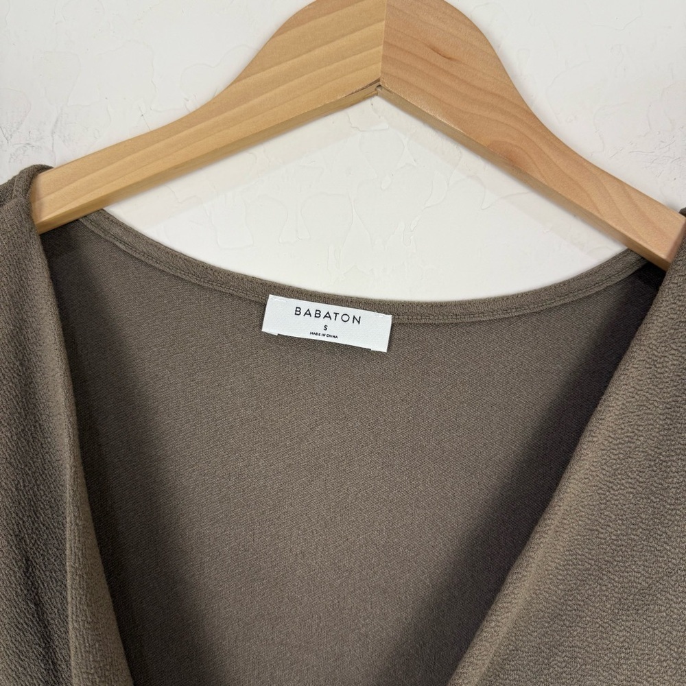 aritzia babaton gaudi matte jersey wrap dress in bark brown - Picture 6 of 10